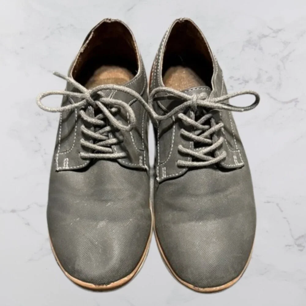 Boy's size 2 Steve Madden Black Oxfords